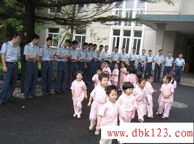 幼儿园拥军活动7
